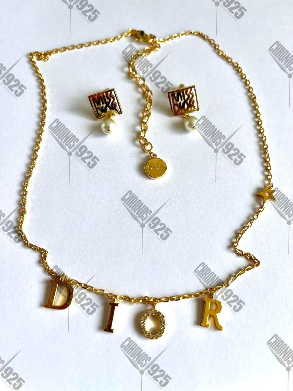 Collar y aretes DIOR