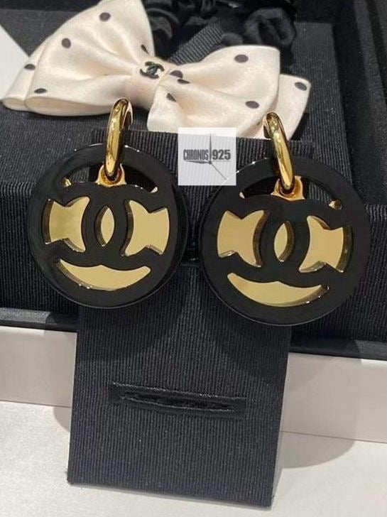 Arracada Chanel