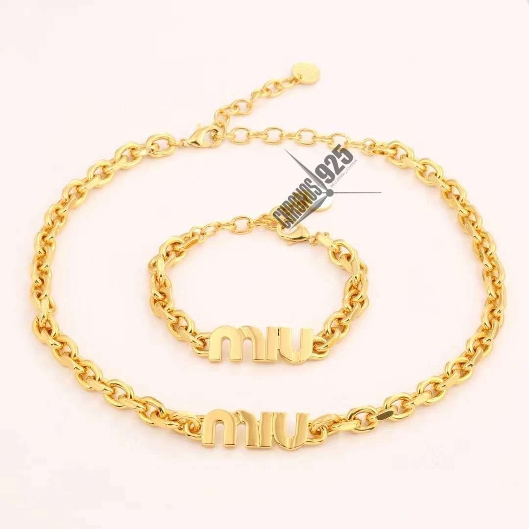 Collar y pulsera MIUMIU