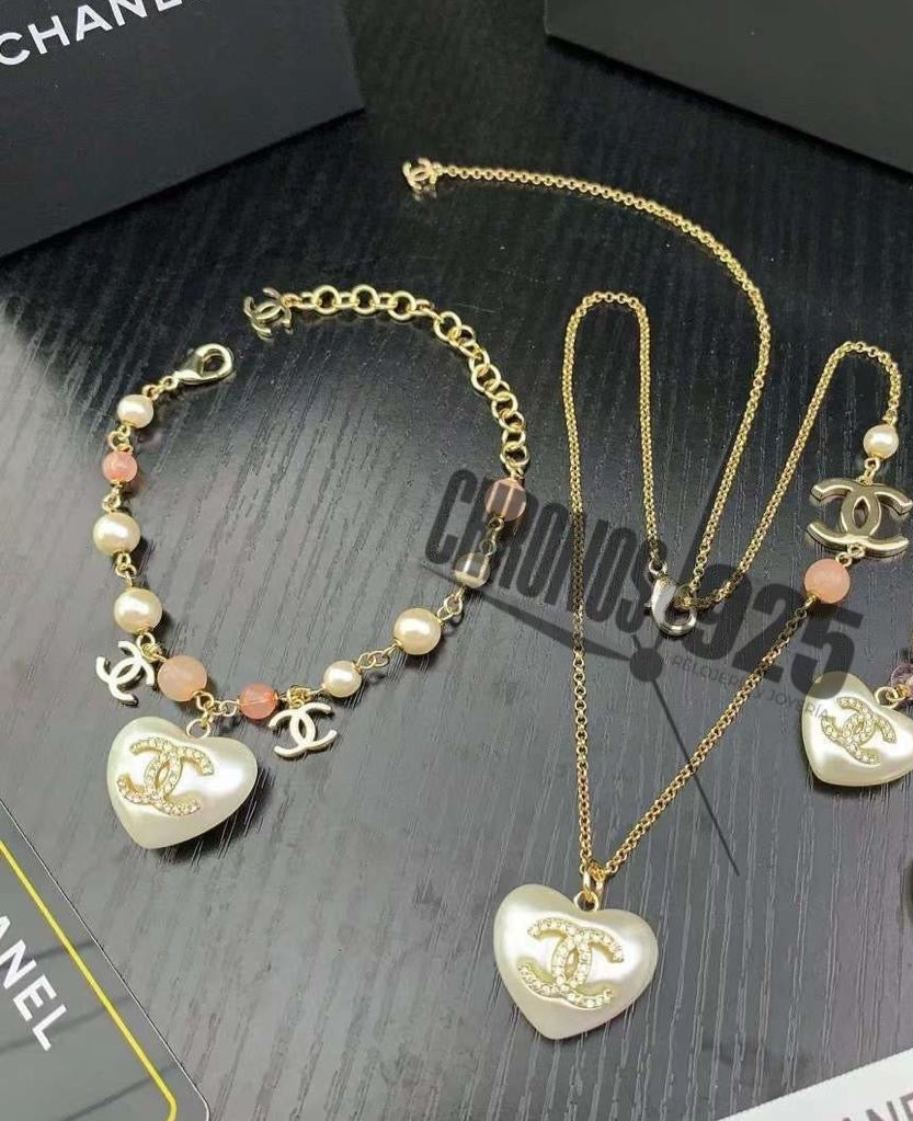 Collar y pulsera Chanel