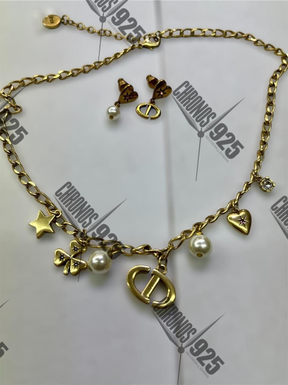 Collar y arete CD